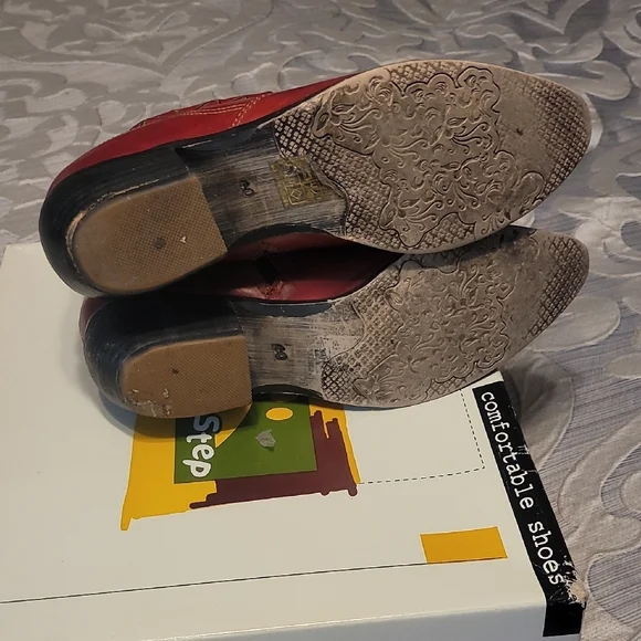 Spring Step Red Floral Heeled Boots - Picture 2 of 6